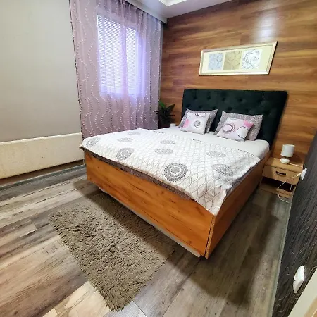 Katanera Apartment *